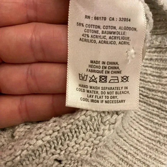 Moth for Anthropologie Eyelet Full Back Button Crop Sweater, SZ Large - Picture 5 of 5